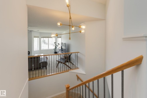 2061 Haddow Drive, Edmonton, AB - Indoor Photo Showing Other Room