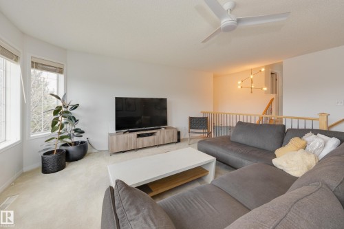 2061 Haddow Drive, Edmonton, AB - Indoor Photo Showing Living Room