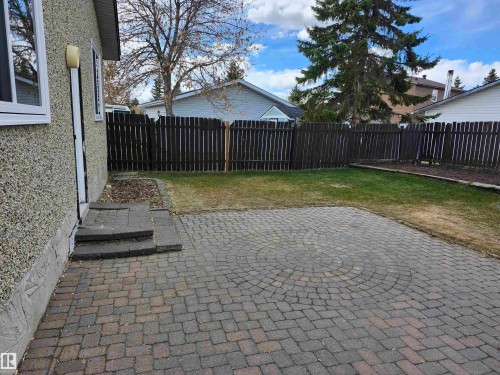 8608 103, Morinville, AB - Outdoor