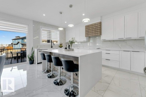 424 33 Avenue, Edmonton, AB - Indoor Photo Showing Other Room