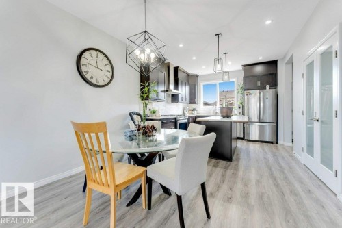 1305 Darby Way, Edmonton, AB - Indoor Photo Showing Dining Room