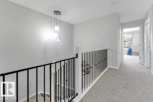 1305 Darby Way, Edmonton, AB - Indoor Photo Showing Other Room