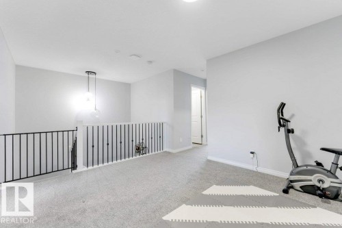 1305 Darby Way, Edmonton, AB - Indoor
