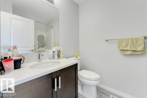 1305 Darby Way, Edmonton, AB - Indoor Photo Showing Bathroom