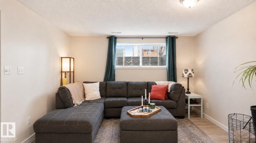 9745 71 Avenue, Edmonton, AB - Indoor Photo Showing Living Room