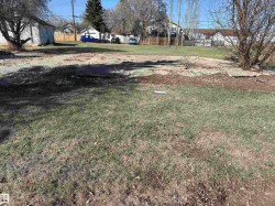 5020 49 Ave Holden, AB T0B 2C0