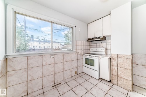 13003 Sherbrooke Avenue, Edmonton, AB - Indoor Photo Showing Kitchen