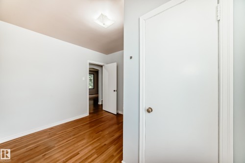 13003 Sherbrooke Avenue, Edmonton, AB - Indoor Photo Showing Other Room
