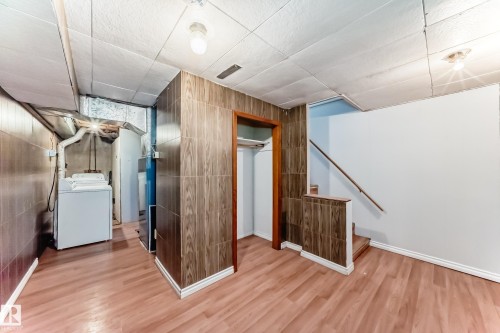 13003 Sherbrooke Avenue, Edmonton, AB - Indoor Photo Showing Other Room
