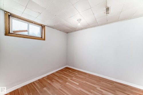 13003 Sherbrooke Avenue, Edmonton, AB - Indoor Photo Showing Other Room