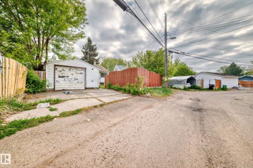 13003 Sherbrooke Avenue, Edmonton, AB - Outdoor