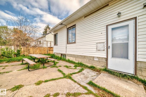 13003 Sherbrooke Avenue, Edmonton, AB - Outdoor