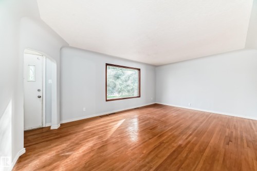 13003 Sherbrooke Avenue, Edmonton, AB - Indoor Photo Showing Other Room