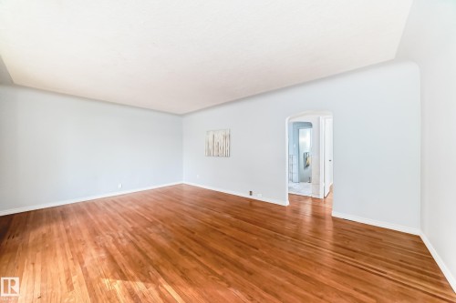 13003 Sherbrooke Avenue, Edmonton, AB - Indoor Photo Showing Other Room