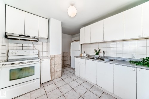 13003 Sherbrooke Avenue, Edmonton, AB - Indoor Photo Showing Kitchen With Double Sink