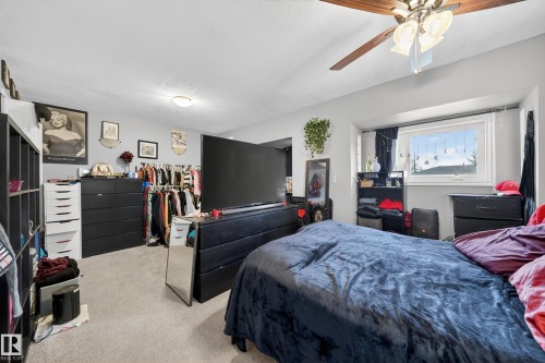 10520 52 Avenue, Edmonton, AB - Indoor Photo Showing Bedroom
