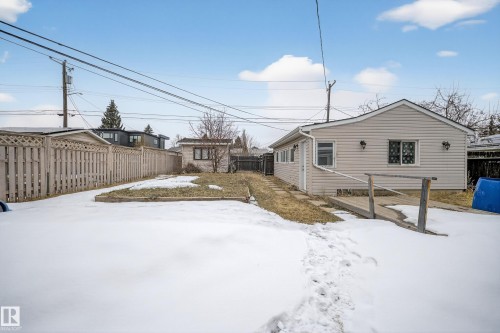 10520 52 Avenue, Edmonton, AB - Outdoor