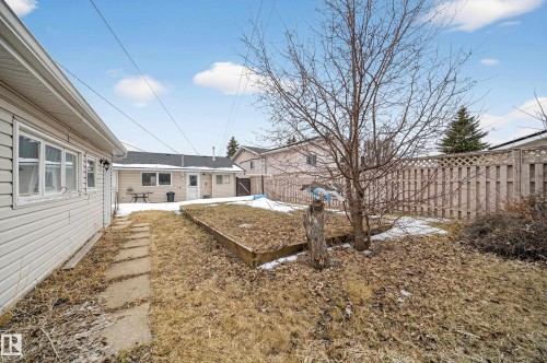 10520 52 Avenue, Edmonton, AB - Outdoor