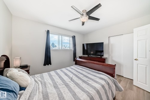 13524 123A Street, Edmonton, AB - Indoor Photo Showing Bedroom
