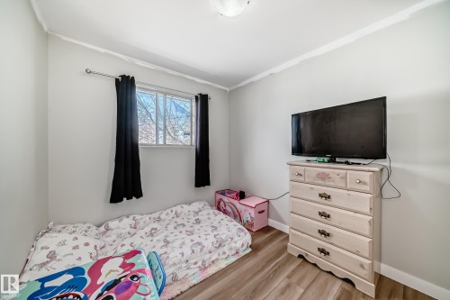 13524 123A Street, Edmonton, AB - Indoor Photo Showing Bedroom
