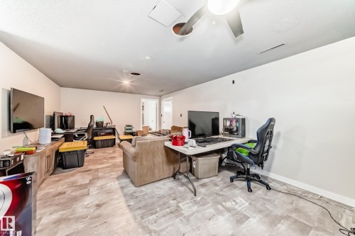 13524 123A Street, Edmonton, AB - Indoor Photo Showing Office