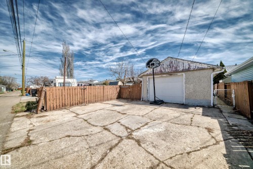 13524 123A Street, Edmonton, AB - Outdoor