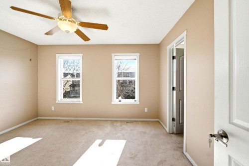 2132 32 Street Nw, Edmonton, AB - Indoor Photo Showing Other Room