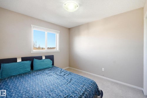 2132 32 Street Nw, Edmonton, AB - Indoor Photo Showing Bedroom