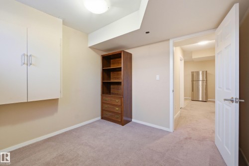 2132 32 Street Nw, Edmonton, AB - Indoor Photo Showing Other Room