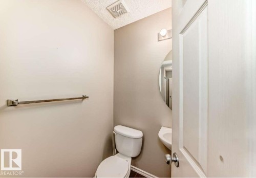 16320 56 Street, Edmonton, AB - Indoor Photo Showing Bathroom