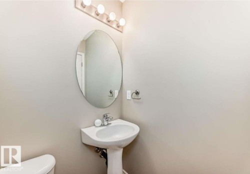 16320 56 Street, Edmonton, AB - Indoor Photo Showing Bathroom