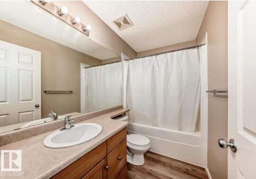 16320 56 Street, Edmonton, AB - Indoor Photo Showing Bathroom