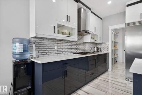 872 Ebbers Crescent, Edmonton, AB - Indoor Photo Showing Kitchen With Upgraded Kitchen