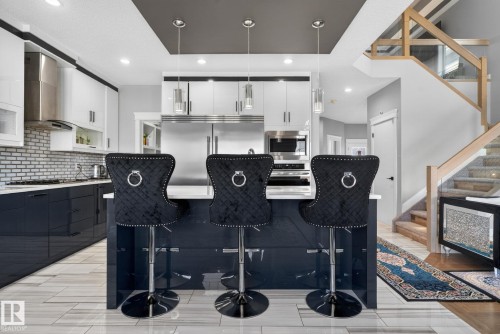 872 Ebbers Crescent, Edmonton, AB - Indoor Photo Showing Kitchen With Upgraded Kitchen