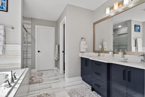 872 Ebbers Crescent, Edmonton, AB - Indoor Photo Showing Bathroom