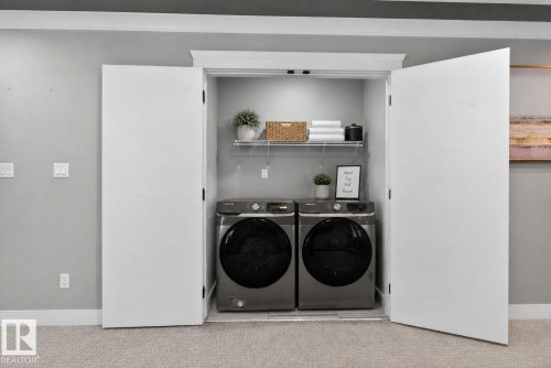 872 Ebbers Crescent, Edmonton, AB - Indoor Photo Showing Laundry Room