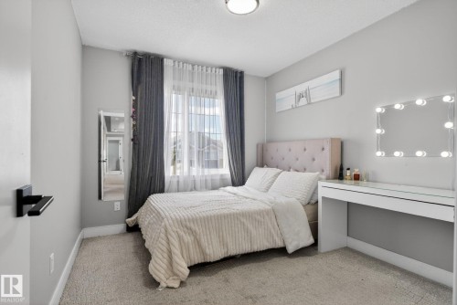 872 Ebbers Crescent, Edmonton, AB - Indoor Photo Showing Bedroom