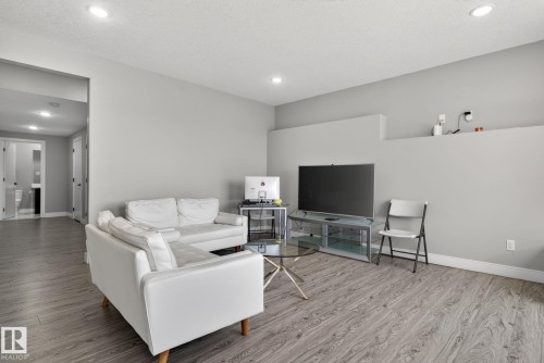 872 Ebbers Crescent, Edmonton, AB - Indoor Photo Showing Other Room