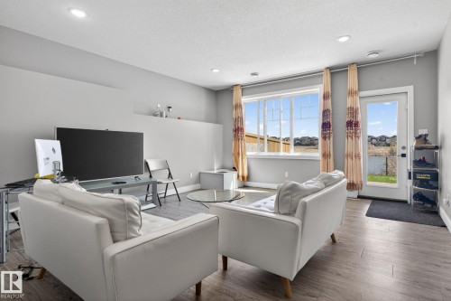 872 Ebbers Crescent, Edmonton, AB - Indoor