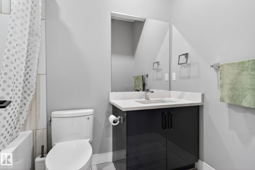 872 Ebbers Crescent, Edmonton, AB - Indoor Photo Showing Bathroom