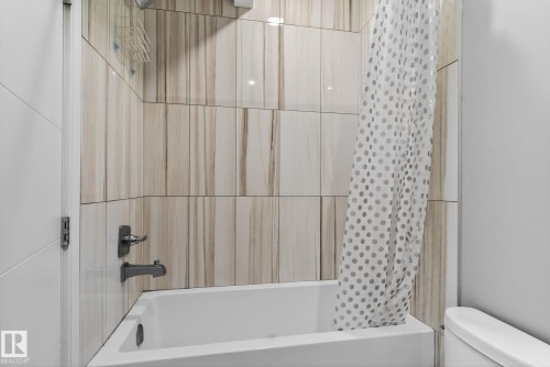 872 Ebbers Crescent, Edmonton, AB - Indoor Photo Showing Bathroom