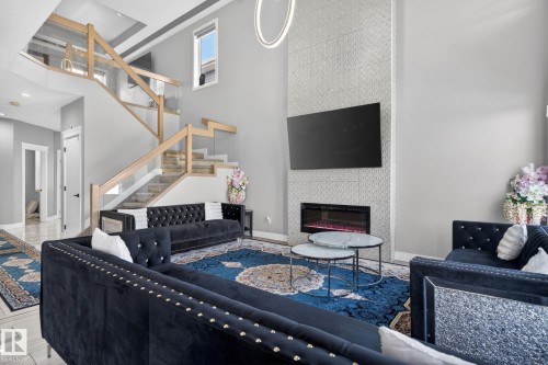 872 Ebbers Crescent, Edmonton, AB - Indoor With Fireplace
