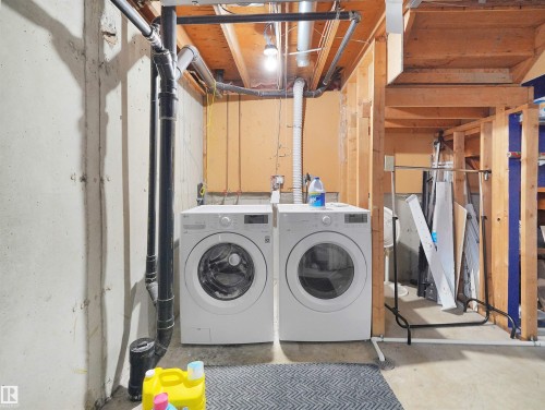 16483A 115 Street Nw, Edmonton, AB - Indoor Photo Showing Laundry Room