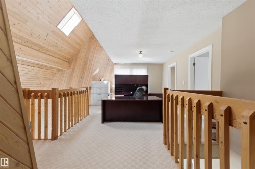 11212 35 Avenue, Edmonton, AB - Indoor Photo Showing Other Room