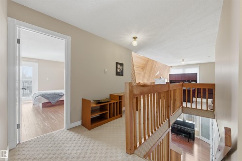 11212 35 Avenue, Edmonton, AB - Indoor Photo Showing Other Room