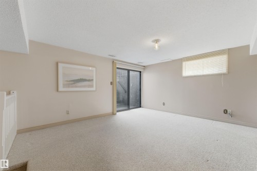 11212 35 Avenue, Edmonton, AB - Indoor