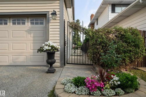 11212 35 Avenue, Edmonton, AB - Outdoor