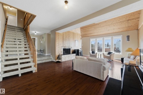 11212 35 Avenue, Edmonton, AB - Indoor Photo Showing Other Room With Fireplace