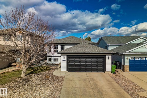 51 WESTWOOD Way  Fort Saskatchewan, AB T8L 4G4