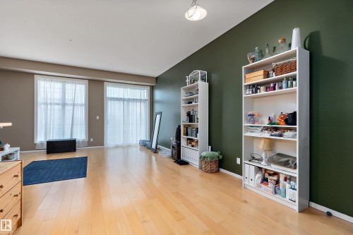 415 10531 117 Street, Edmonton, AB - Indoor